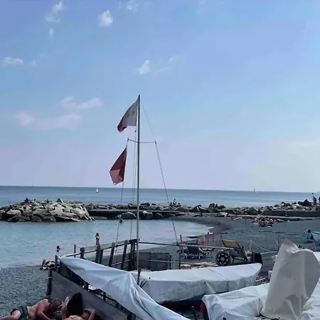 Casa Di Silu ,gaslini , Percheggio Privato No Barriere *