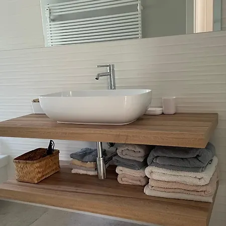Casa Di Silu Con Parcheggio / No Barriere Apartman