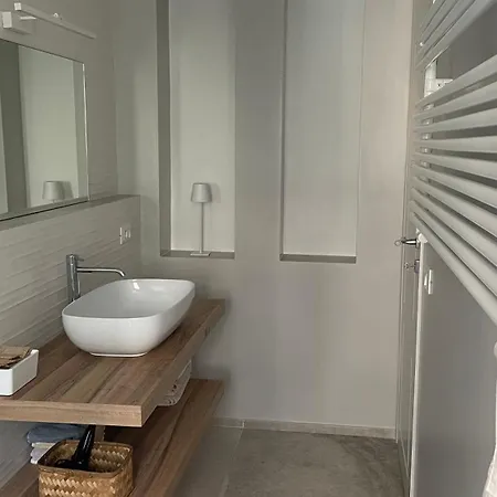 Casa Di Silu ,gaslini , Percheggio Privato No Barriere